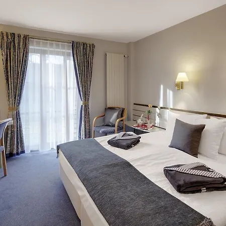 Burghotel Hotel 4*